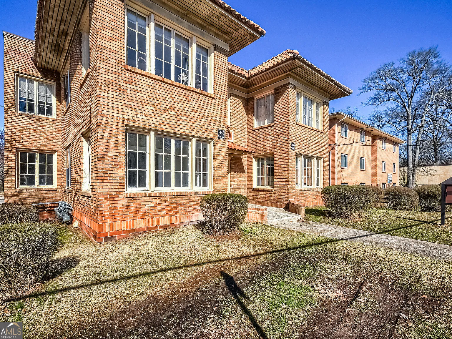 2 bed, 1.0 bath, $1,400 — Photo 4