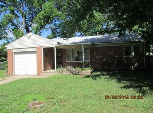 2858 S Larkin Dr, Wichita, KS 67216