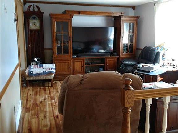 4th image of 4600 E 139th St