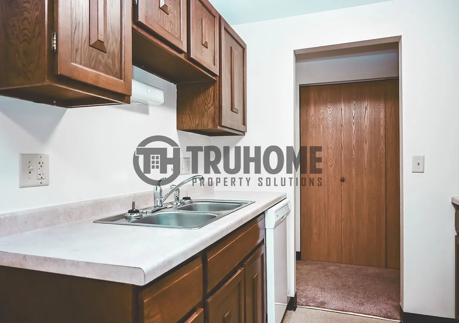 Gallery Apartments — Photo 2