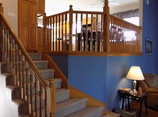 601 Bently Dr, Lawrence, KS 66049