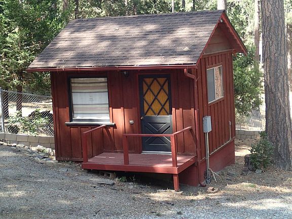 4th image of 54881 Wildwood Dr