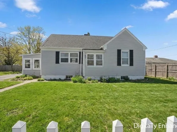 987 Rockdale Ave, New Bedford, MA 02740