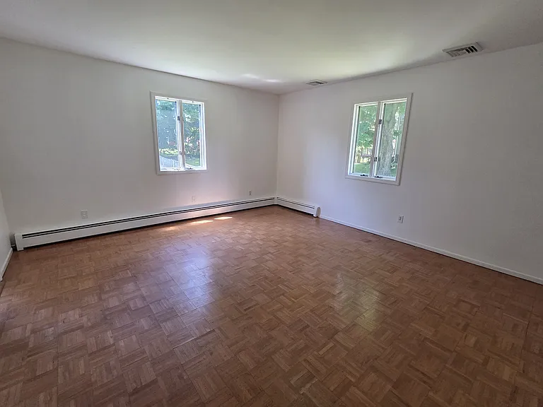 5 Summit Ave — Photo 8