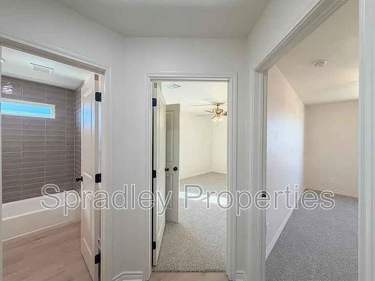 1404 Rita Blanca Ct — Photo 18