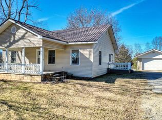 207 Bell St, Hiawassee, GA 30546