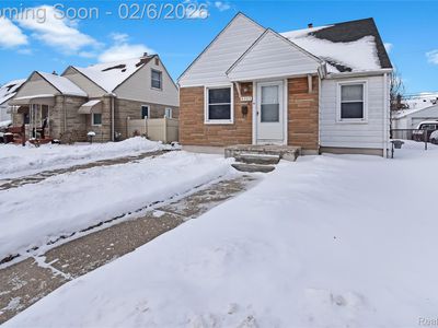 8305 Stephens Rd, Center Line, MI, 48015