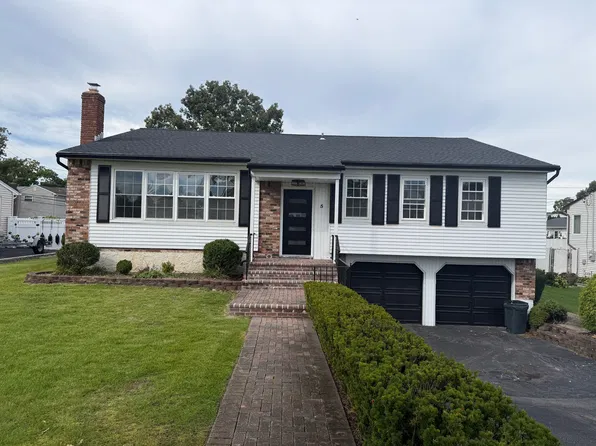 5 Louis Pl, Nesconset, NY 11767