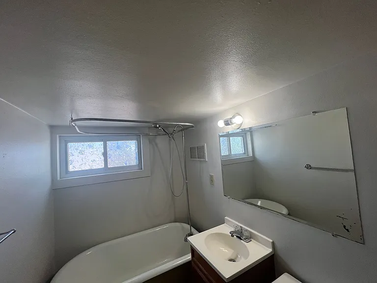 636 Kickbusch St — Photo 13