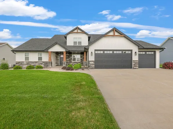 2090 Morningstar Ln, Oshkosh, WI 54904
