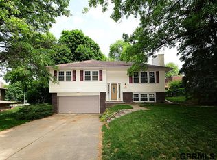 15006 Dewey Ave, Omaha, NE 68154