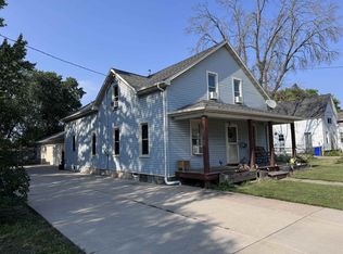 208 E Calumet St, Appleton, WI 54915