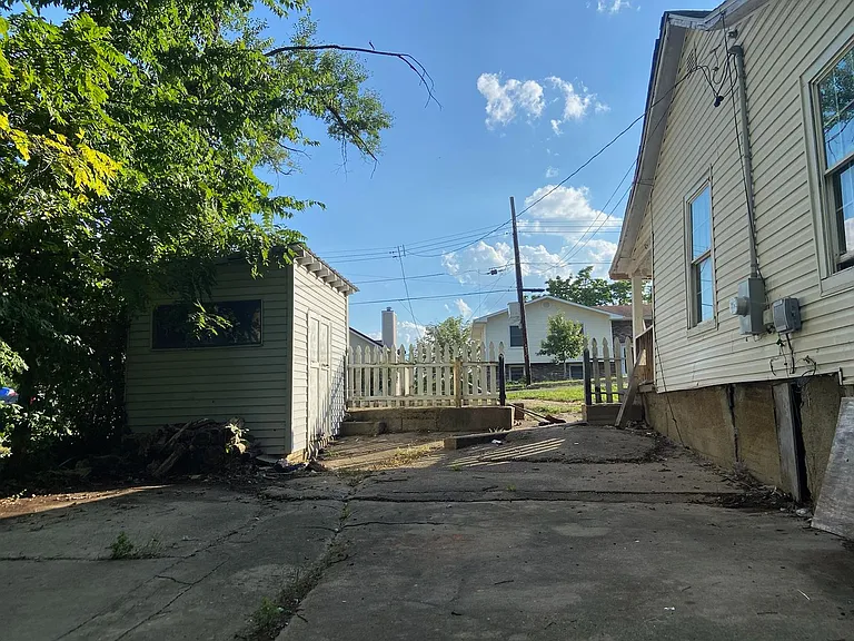 406 High St — Photo 7