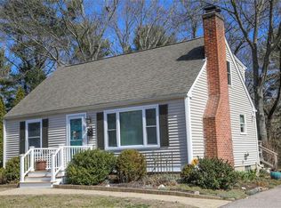 76 Rosemary Dr, North Kingstown, RI 02852