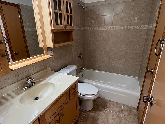 5th image of 8548 W Lawrence Ave Unit 2B