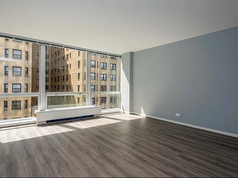 2400 N Lakeview Ave #709 — Photo 6