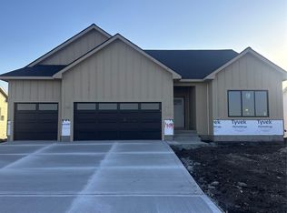 1404 NW Jackson Dr, Ankeny, IA 50023