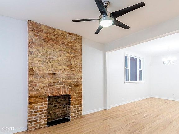 3rd image of 2631 W Superior St APT 01