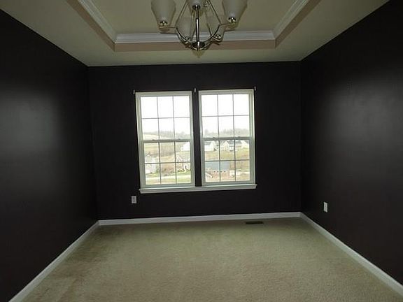 5th image of 546 Cortland Dr