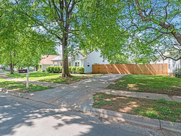 1118 Polk St — Photo 35
