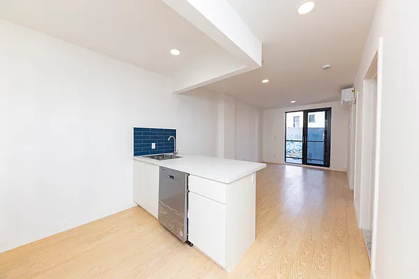 Rented by Oxford Property Group | media 16