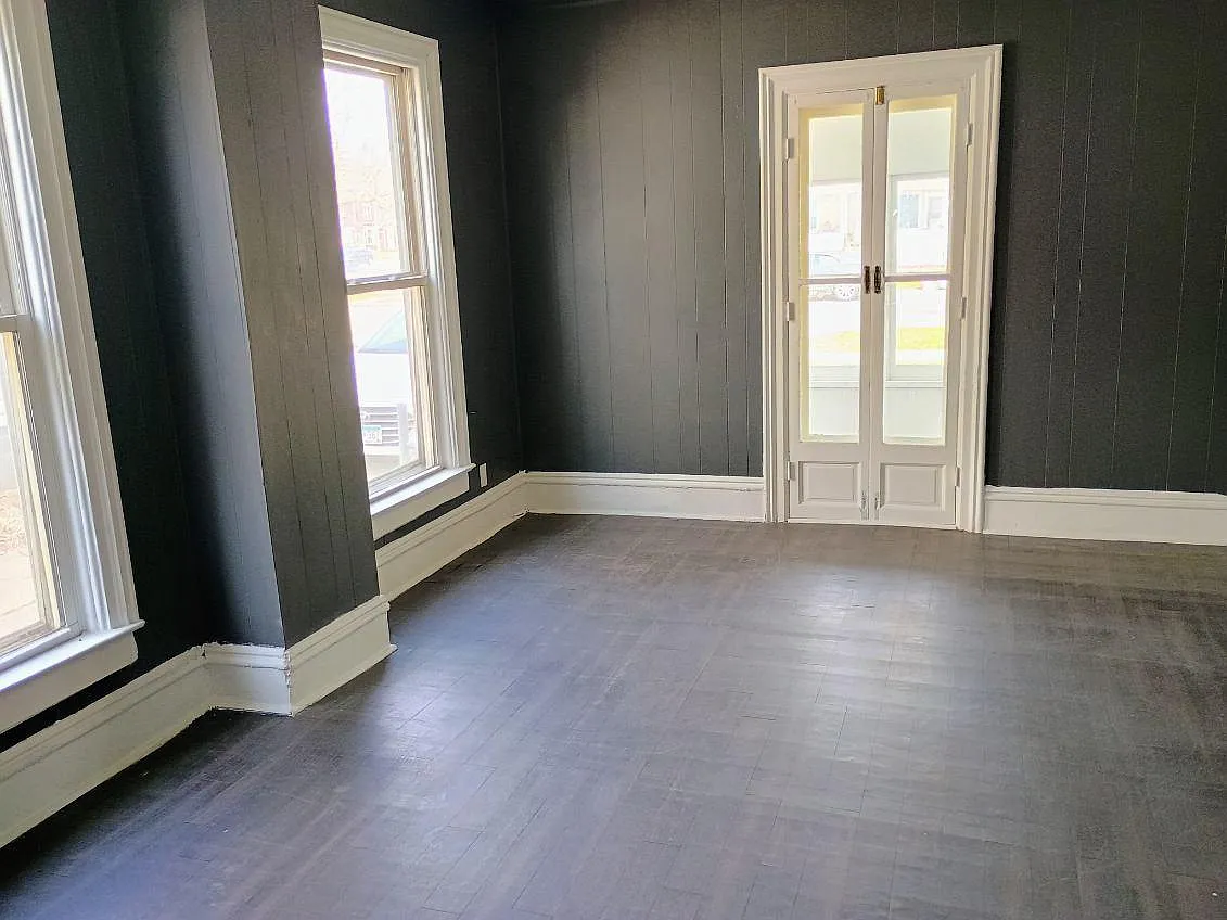 Building Photo - 419 1st St NW #1