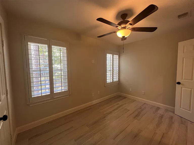 2714 Echo St — Photo 17