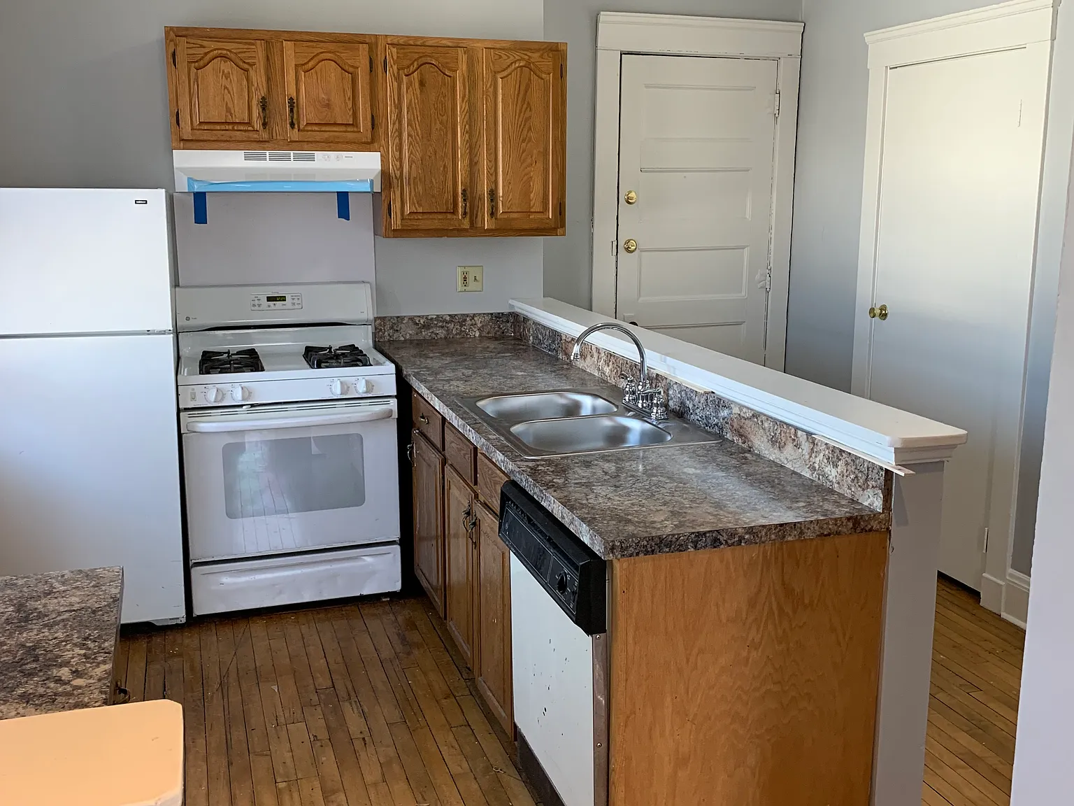 1 bed, 1000 sqft, $850 — Photo 2