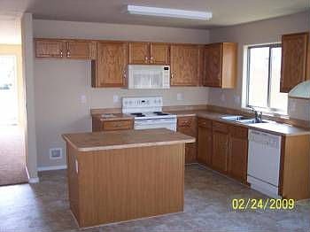 2nd image of 3728 W Santa Cruz Ave