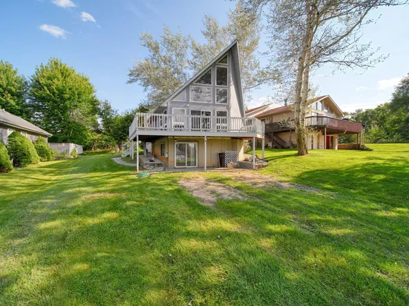 169 Riviera Dr, Brooklyn, MI 49230