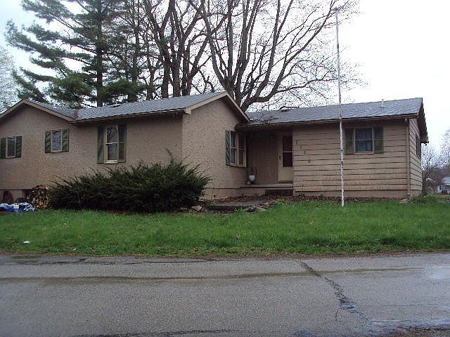1st image of 3780 S Middle Dr
