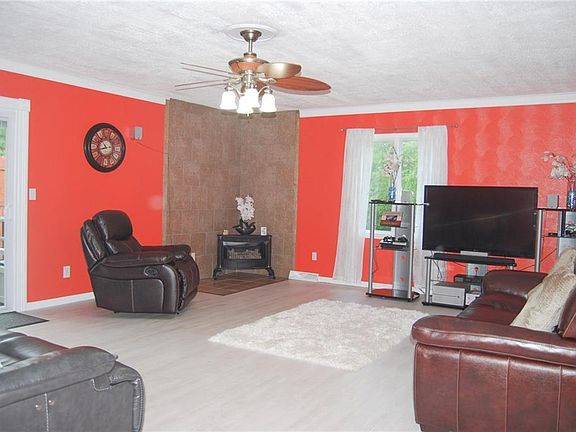 3rd image of 5727 Stevens Dr