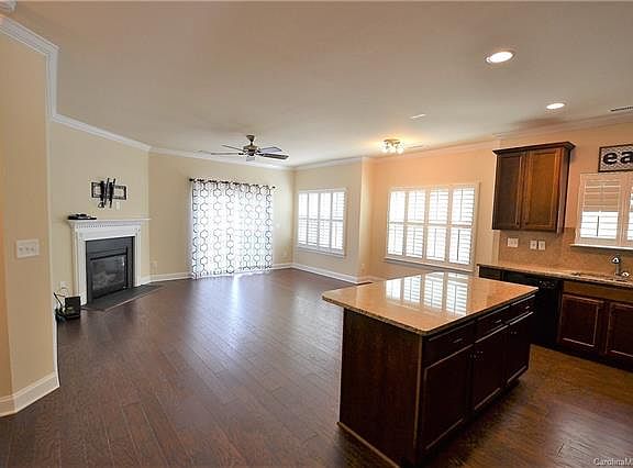 5th image of 137 Aztec Cir