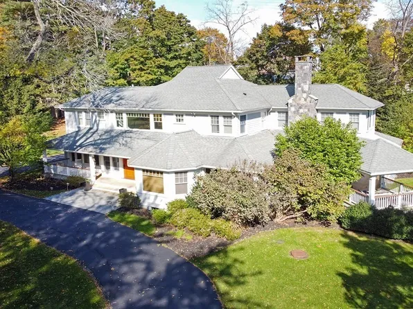 110 Bellevue Rd, Swampscott, MA 01907