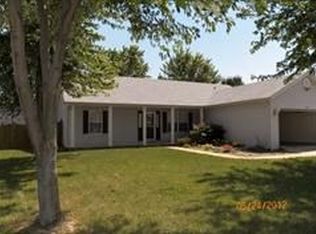 2414 Coniferous Dr, Shiloh, IL