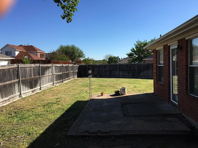 7309 Caruth Dr — Photo 13