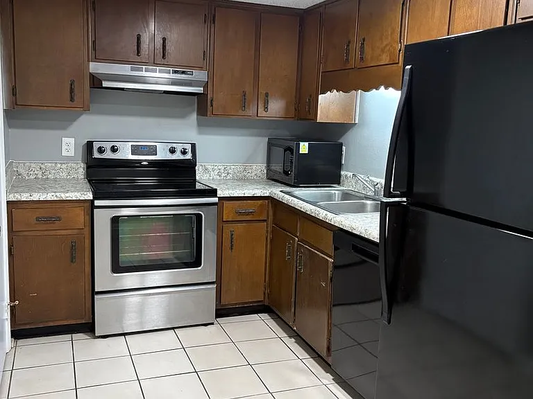 1413 Pullen Rd #E — Photo 18