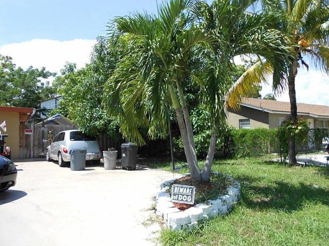 1st image of 2287 Pinecrest Ct