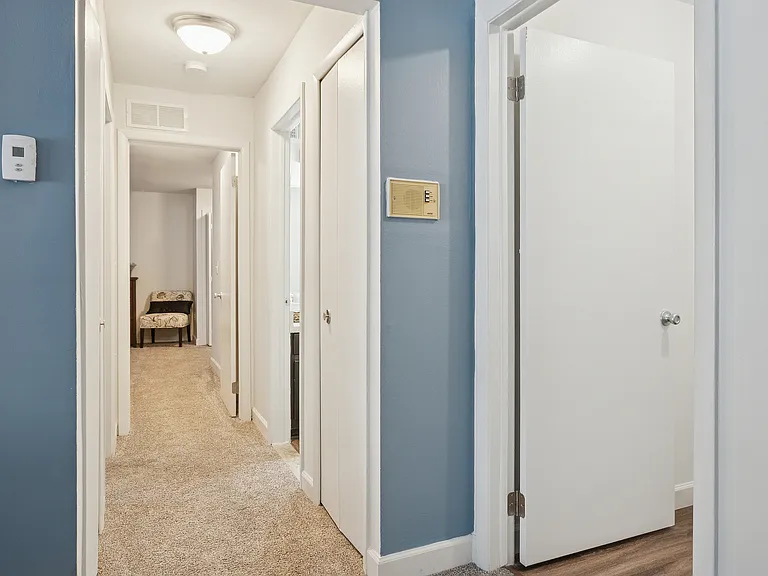 ReNew Franklin Hills — Photo 17