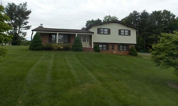 1st image of 14122 Willow Ln