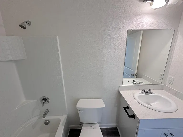 1640 Hossler Trl — Photo 9