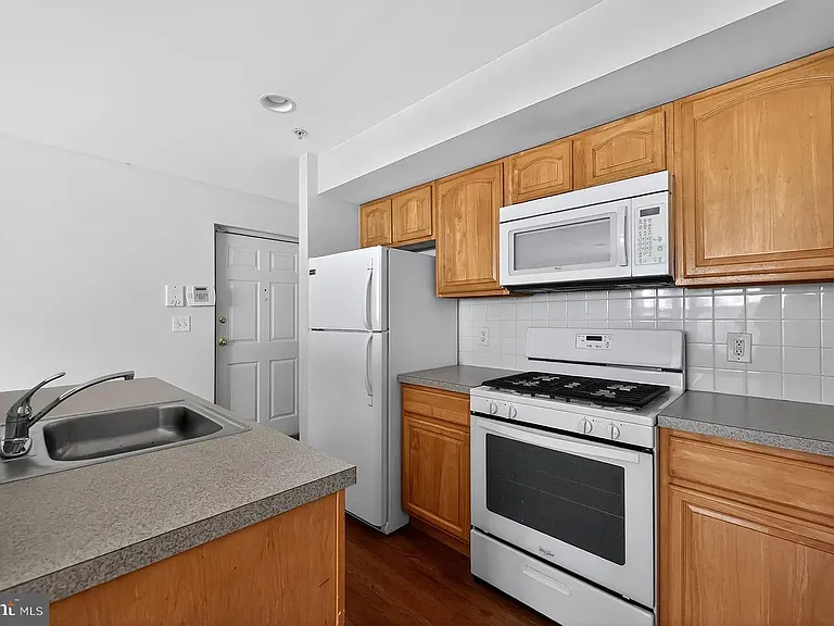 1521 N 15th St #2 — Photo 15
