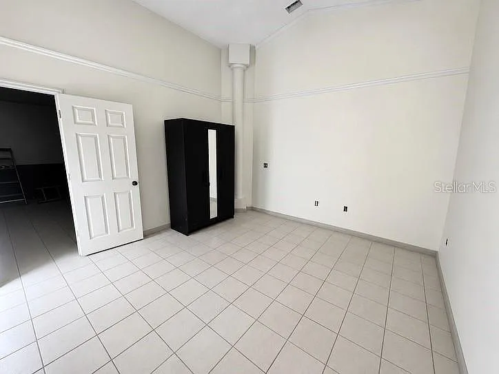 815 Delfino Pl — Photo 11