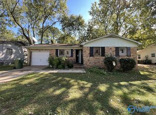 3208 Delicado Dr NW, Huntsville, AL 35810