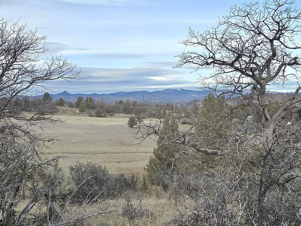 1st image of 730-731 Grouse Way