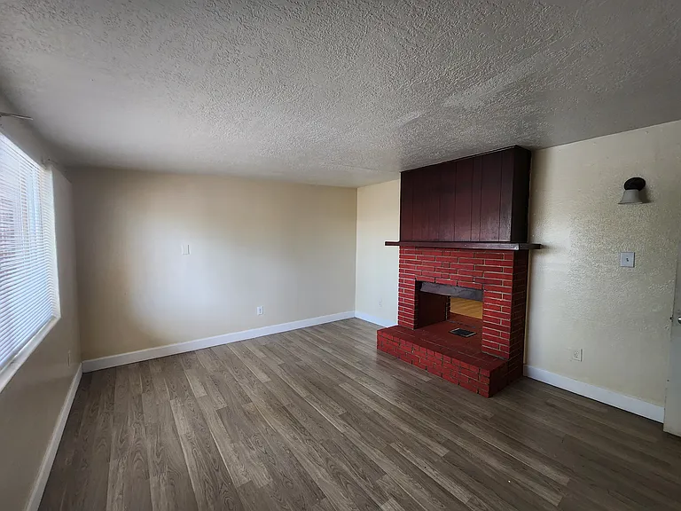 1143A Gatewood Ave SW — Photo 4