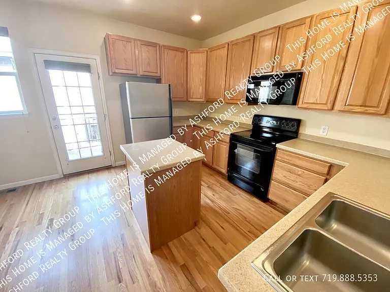 837 S Weber St — Photo 6