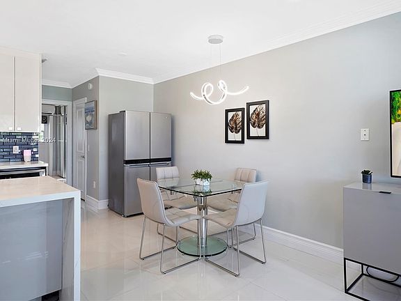 4th image of 900 Atlantic Shores Blvd APT 219