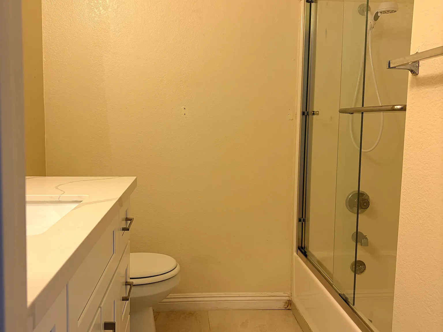 2 bed, 1.5 bath, 950 sqft, $2,650 — Photo 3