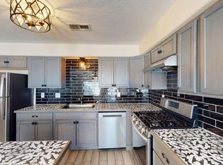 5800 Central Ave SW #11, Albuquerque, NM 87105